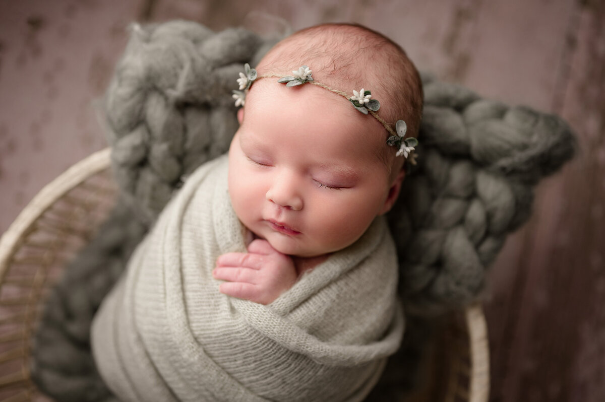 ©Jamieheyl2024_Quinn Newborn_015