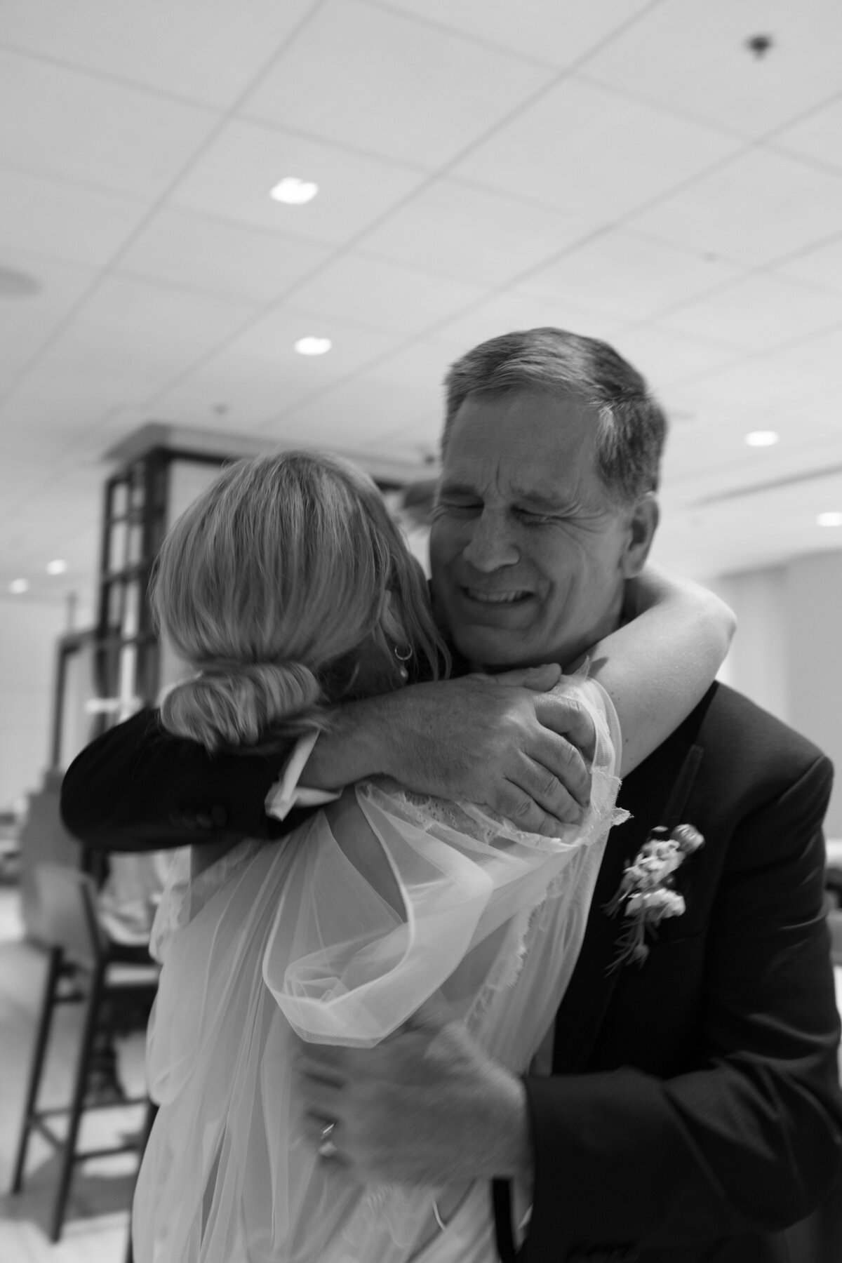 nyc-wedding-father-daughter-moment-black-white-photography-sarah-brehant-events