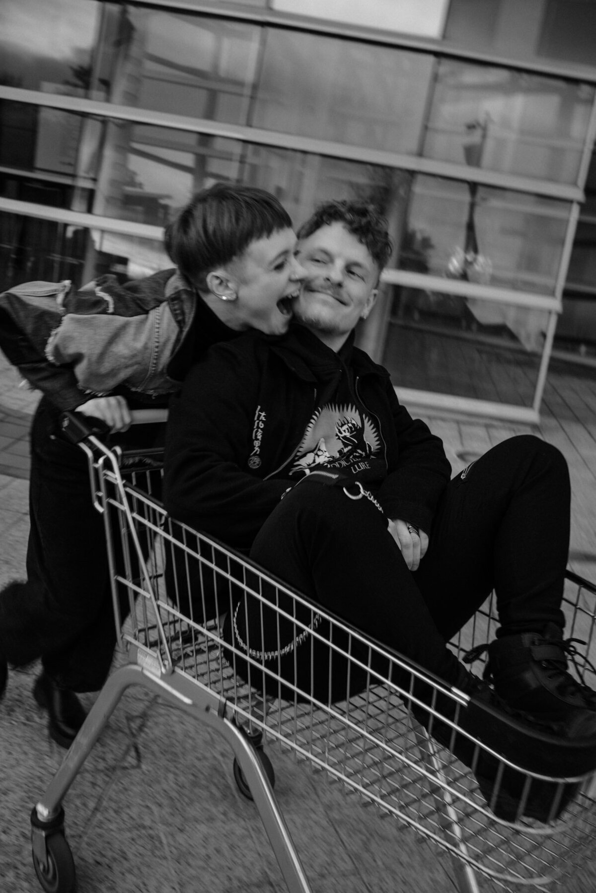 city couple photoshoot -49