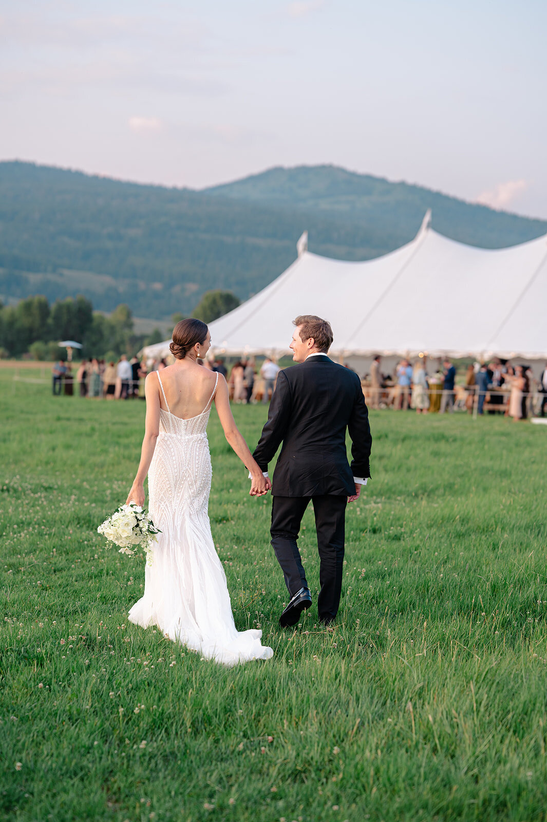 M-K-Diamond-Cross-Ranch-Wedding-Foxtails-Photography-1300_websize