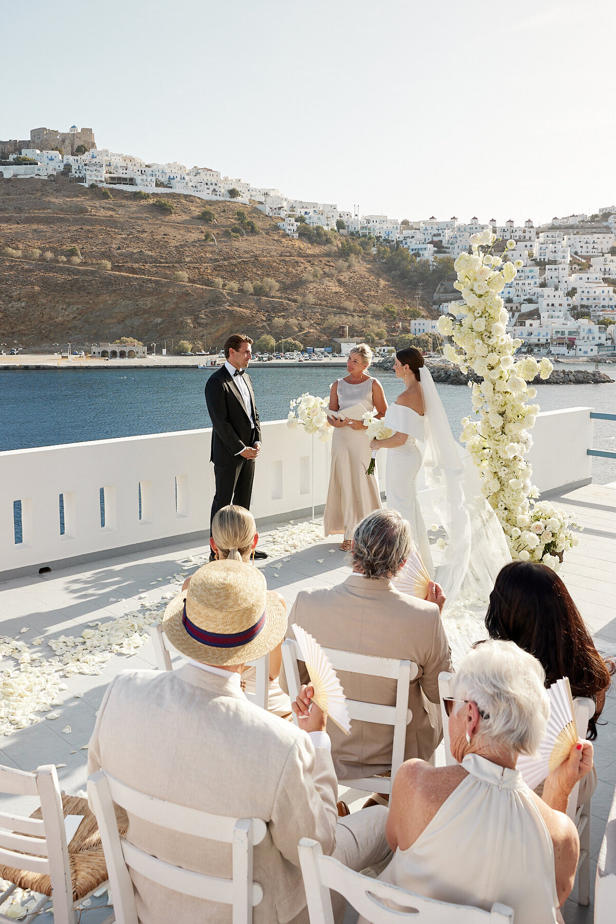 wedding photographer europe greece ceremony00012