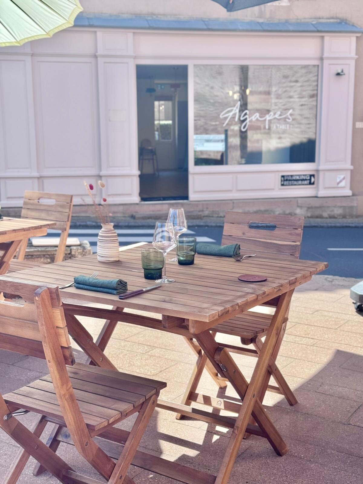 restaurant-chevagny-les-chevrieres-avec-terrasse-ombragee2