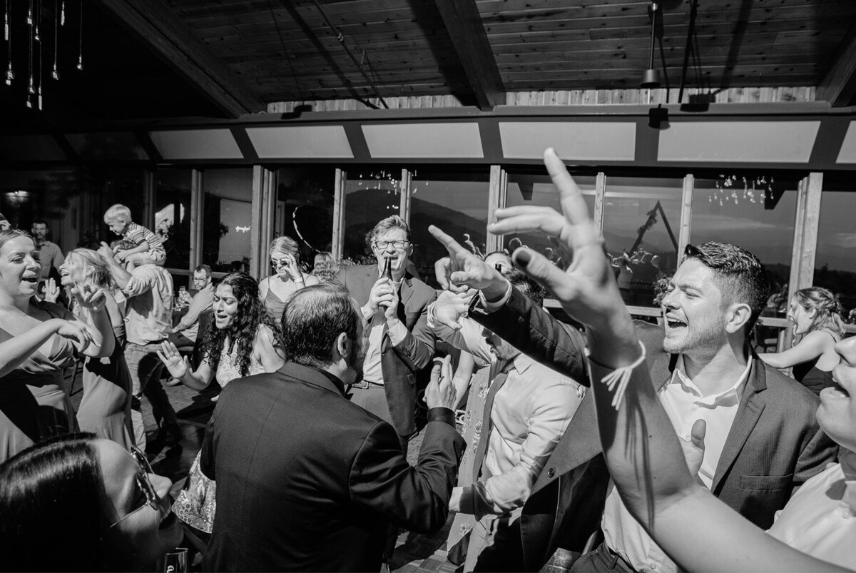 a-dove&fox_modern_editorial-wedding-photography-luis&katelyn_