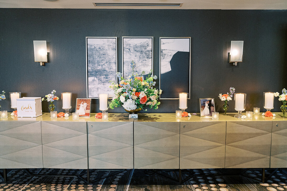 cocktails-tabletop-decor-london-house-hotel-chicago-hbicweddings