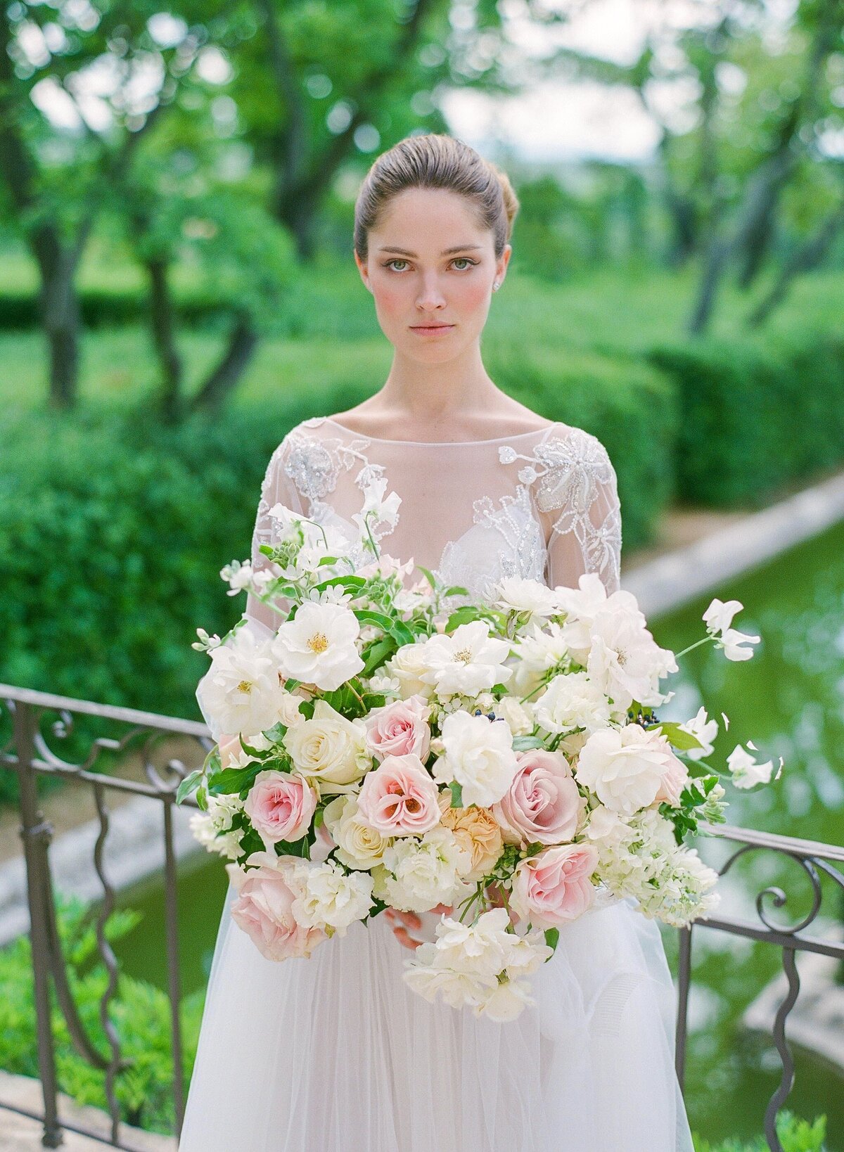 ChateaudelaGaude_WhiteEdenWeddings_wedding13