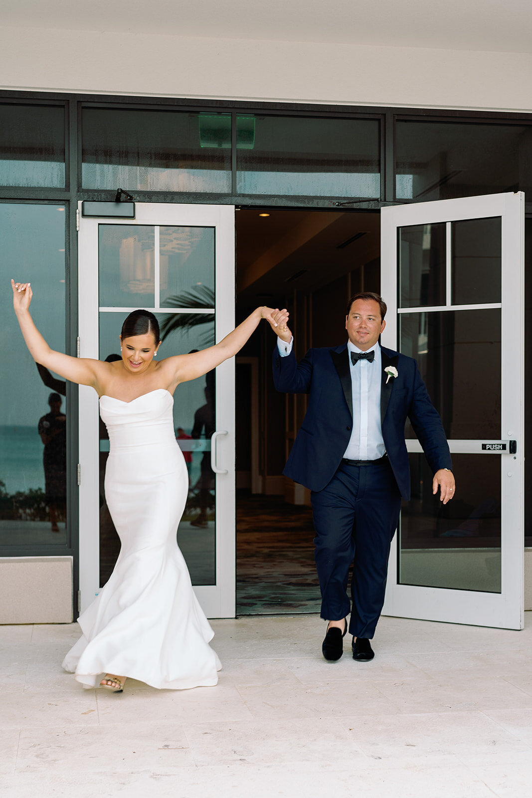 Hayley+Zach_Wedding_SNEAK_FoxtailCo_-704