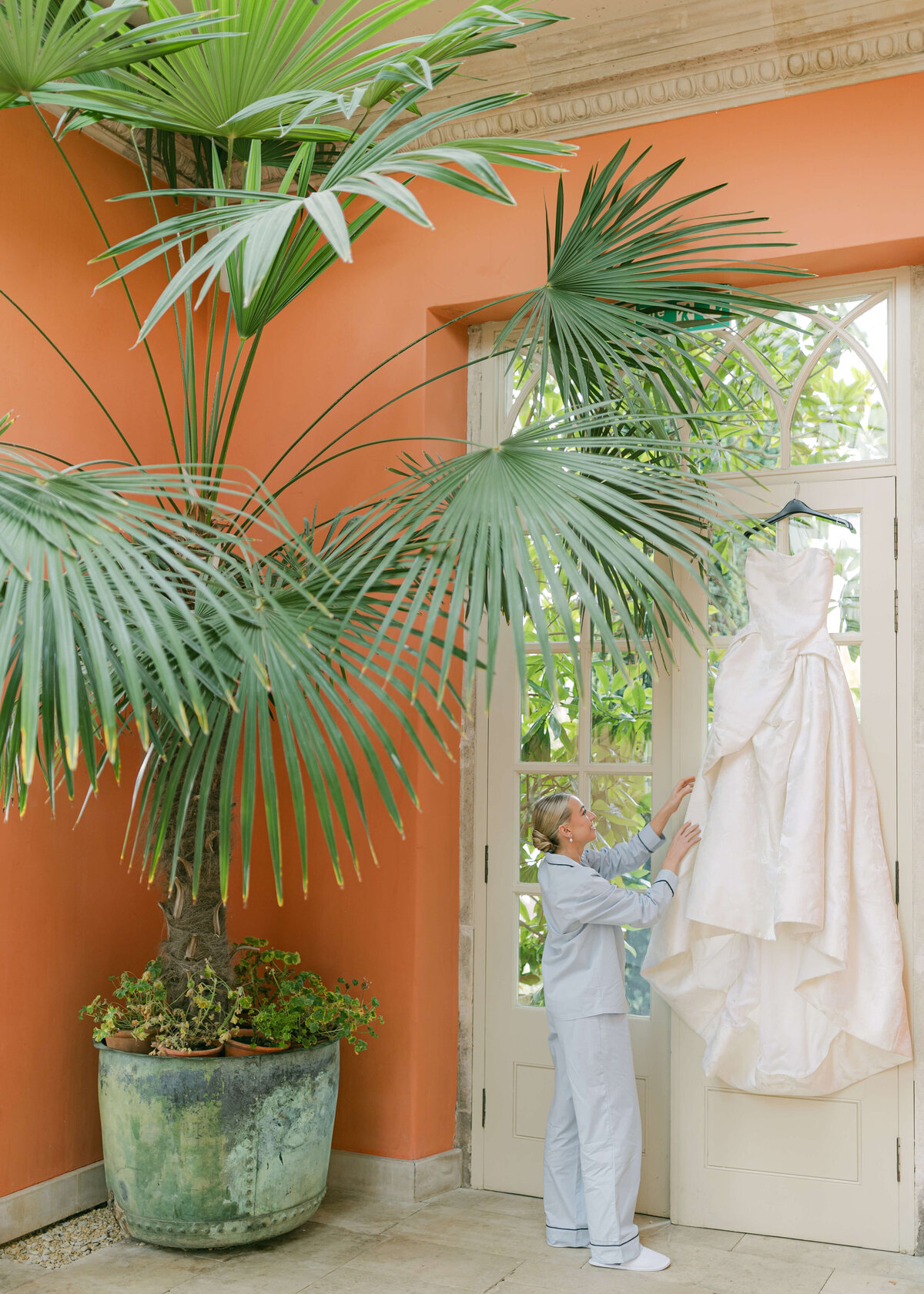 chloe-lowe-wedding-euridge-manor-cotswolds-vivienne-westwood-bride
