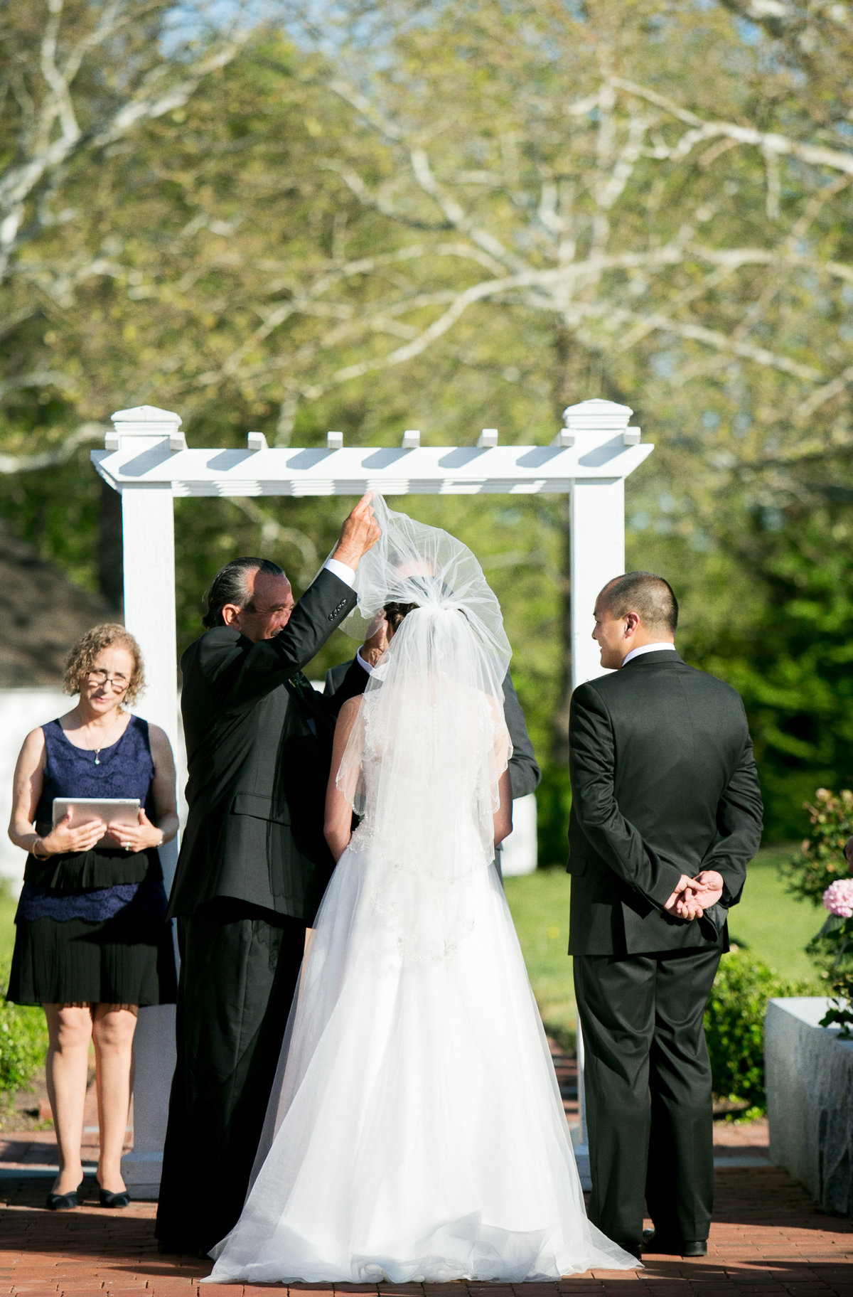 richmond wedding, dad giving away bride