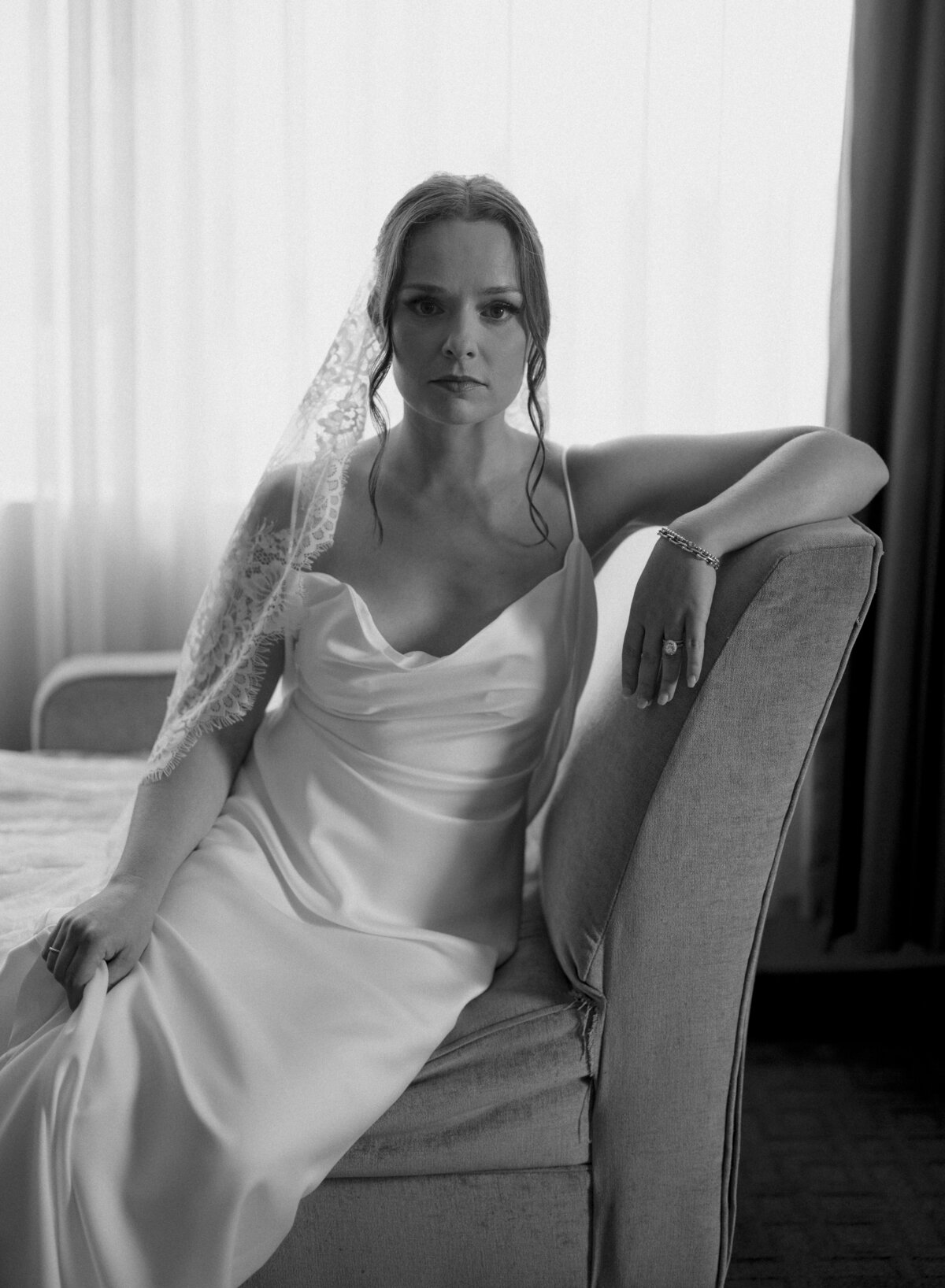 002_BRIDEGETTINGREADY-017