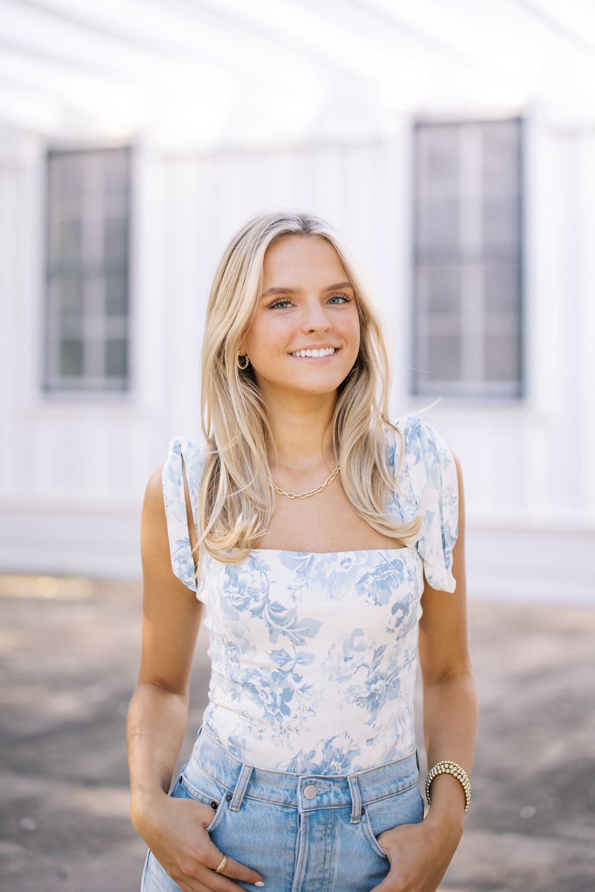 Ella1-8