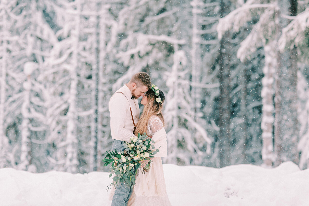 Winter Mount Hood Wedding, Rachel Howerton Photography (41)