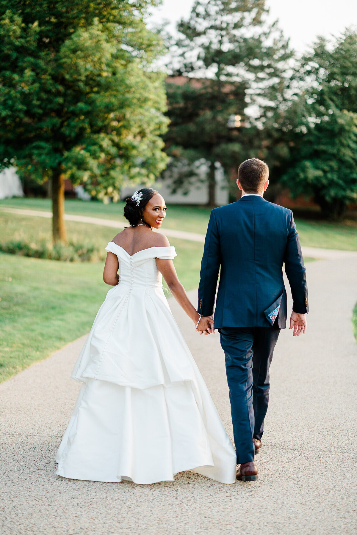 beautiful wedding photos from high end luxury wedding in chicago