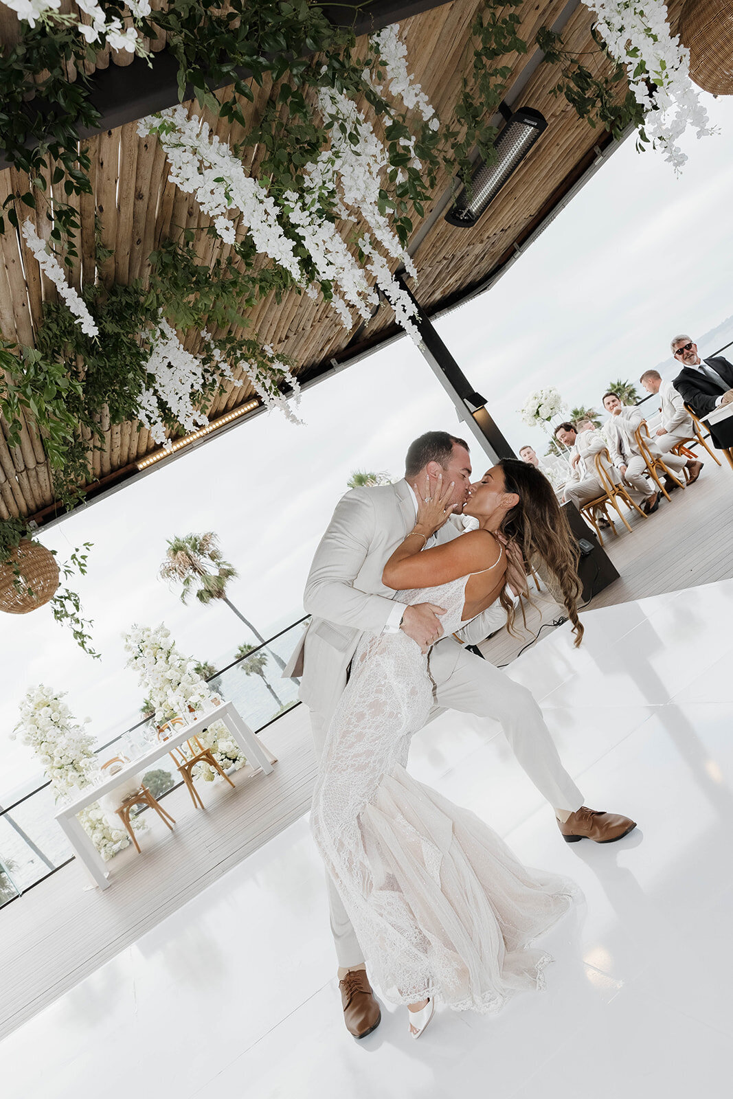 summer-la-jolla-wedding-meagan-hilss-events