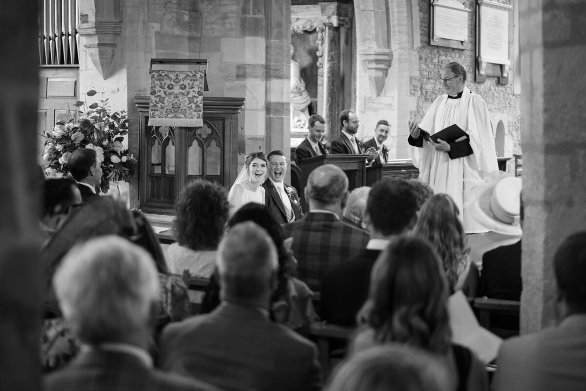 Two-wedding-photographer-team-1022