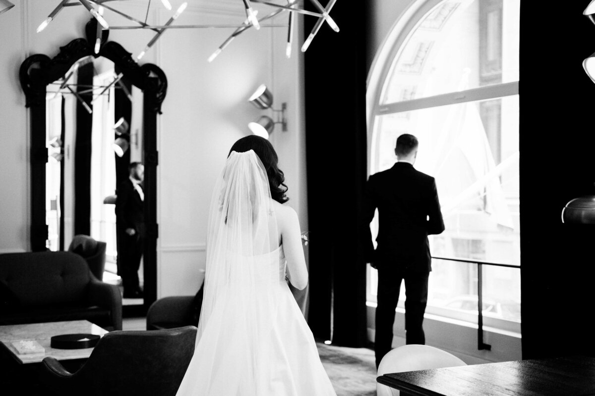 Chicago-Rookery-Wedding-017