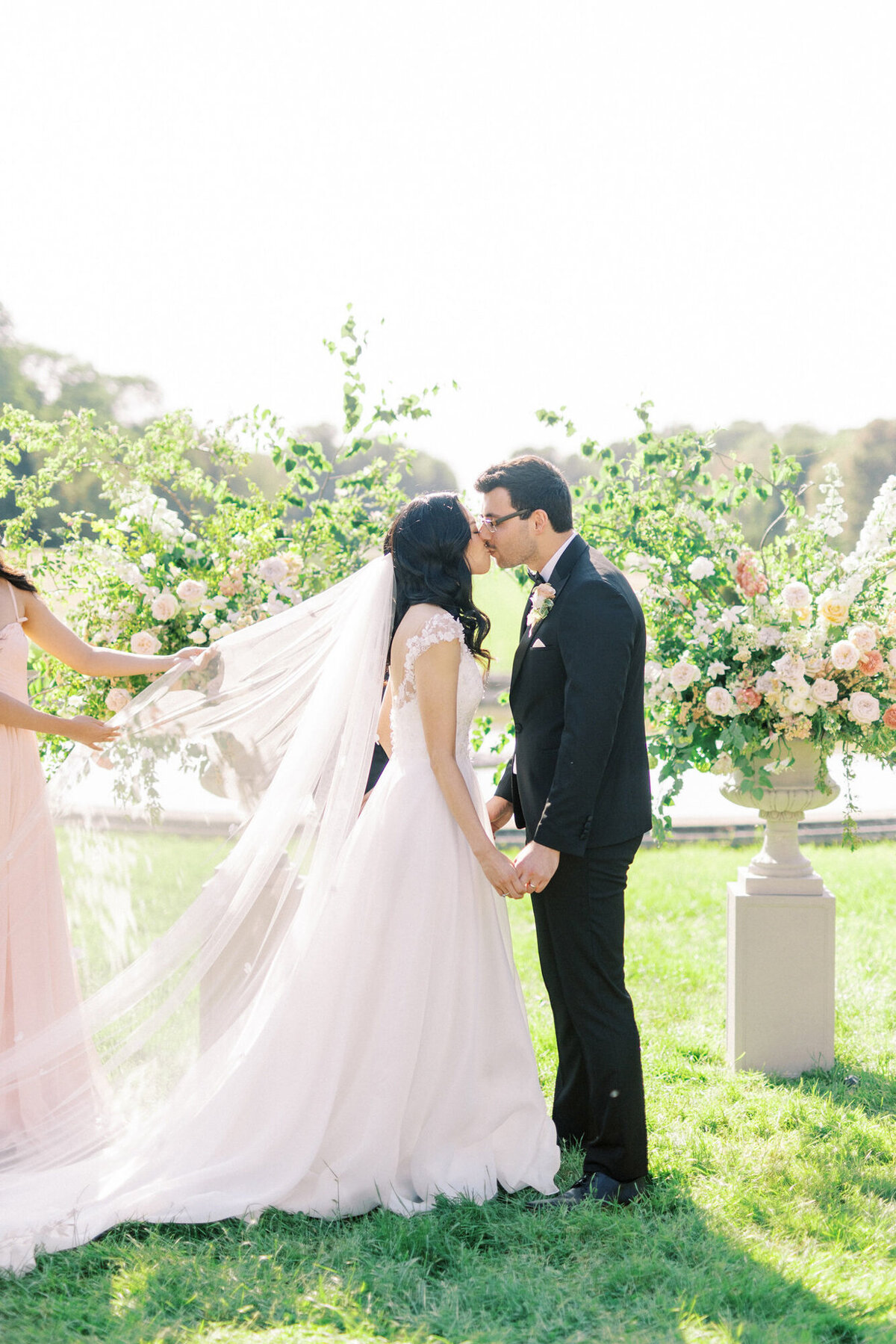 Maïlys Fortune Photography Husband Wife Wedding Weddings Photography France Switzerland Italy Timeless Dreamy Imagery Bilingual French English Destination Weddings Destination Wedding Provence French Riviera Paris Lake Como Tuscany82