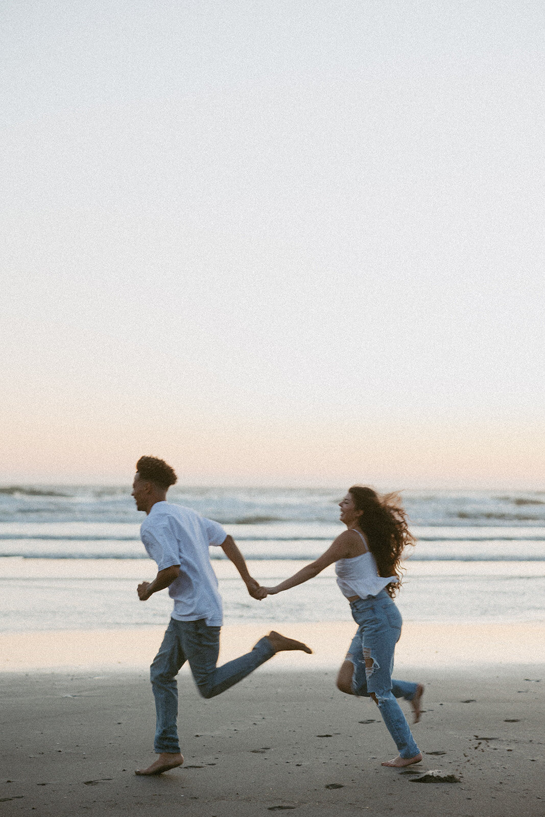tanya-davids-photo-film-redwoods-california-oregon-coast-documentary-candid-destination-washington-idaho-utah-canada-elopement-wedding-couples-photographer-36