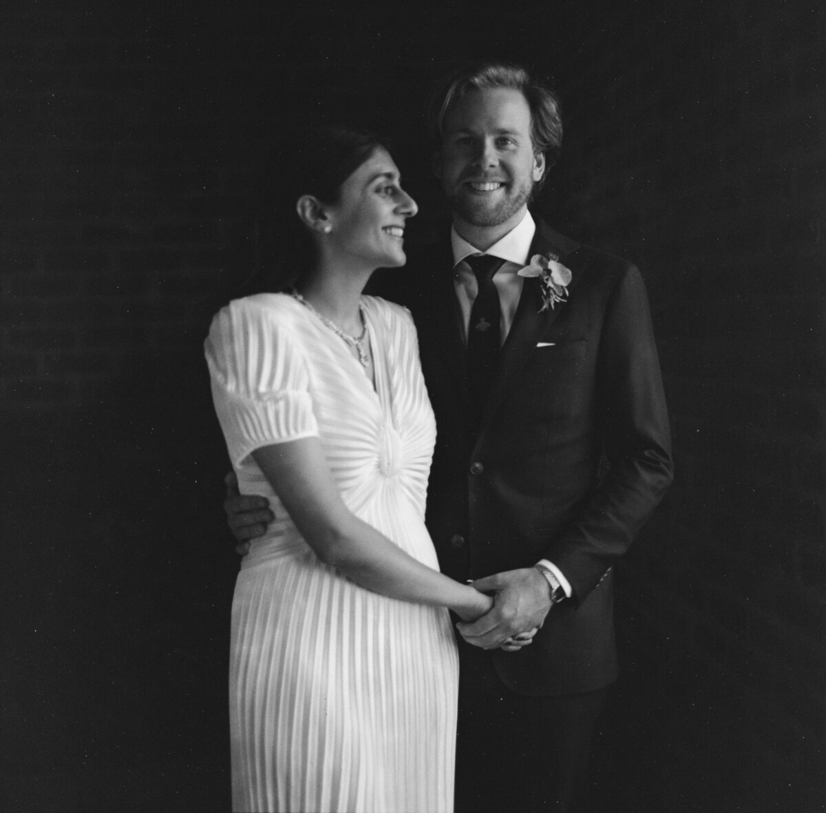 film-wedding-photos-35mm-Briars-Atlas-4031