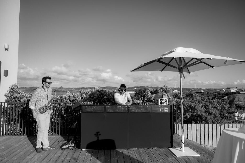 CocktailHour_TaraRichie_PortugalWedding_Ericeria_Photo-224