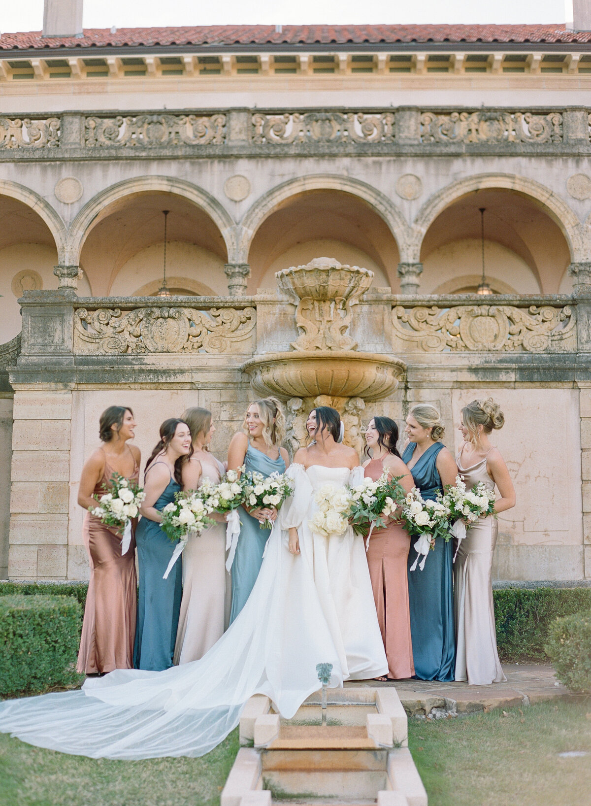 11-05-2022 Jackson & Audra Wedding at the Philbrook Museum Tulsa Wedding Photographer Laura Eddy-173