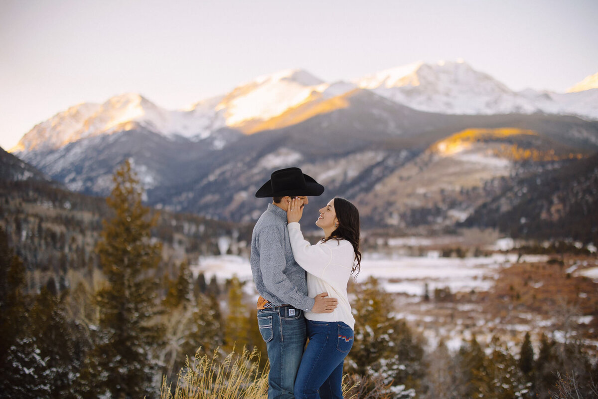 Fort Collins Photographer Wedding Engagement Maternity Senior Photo Locations Elopement Estes Park Rocky Mountain National Park 2
