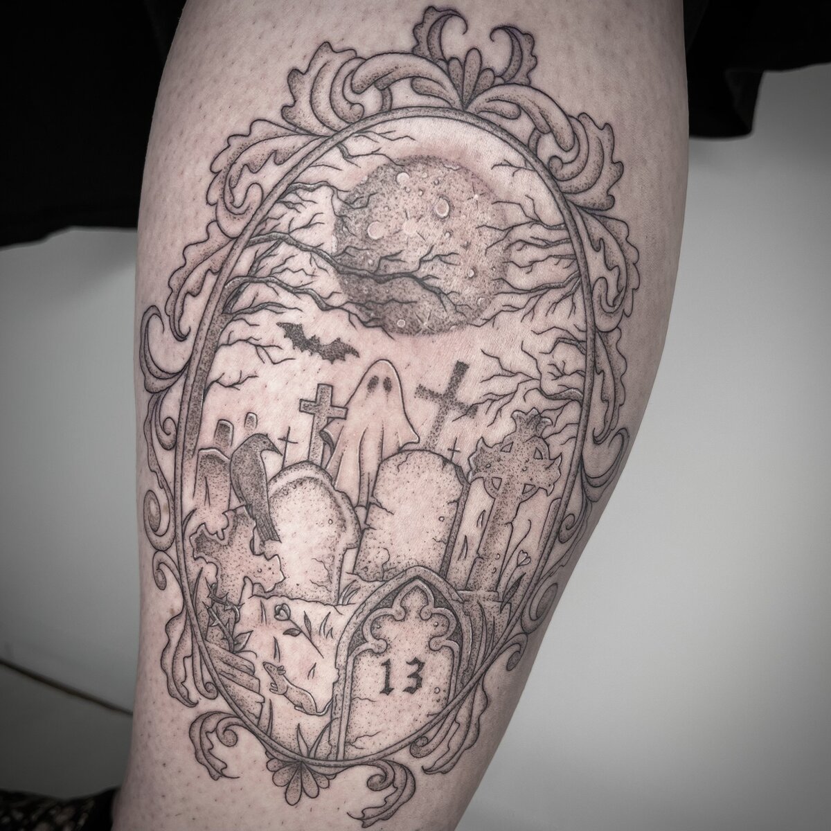 fine-line-black-and-grey-tattoo-artist