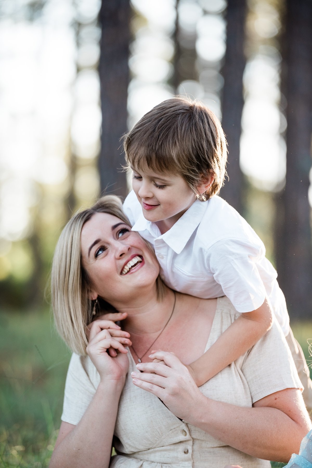 Ipswich Family Photographer Pine Forest Family session_0002