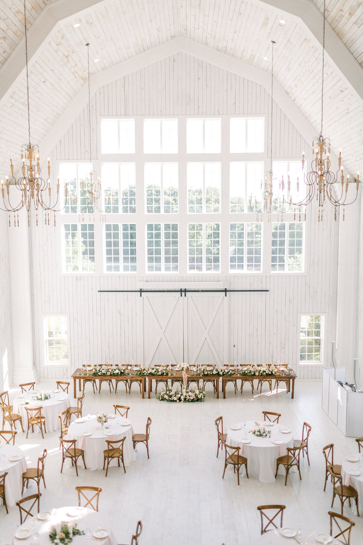White Sparrow Barn_Lindsay and Scott_Madeline Trent Photography-0102