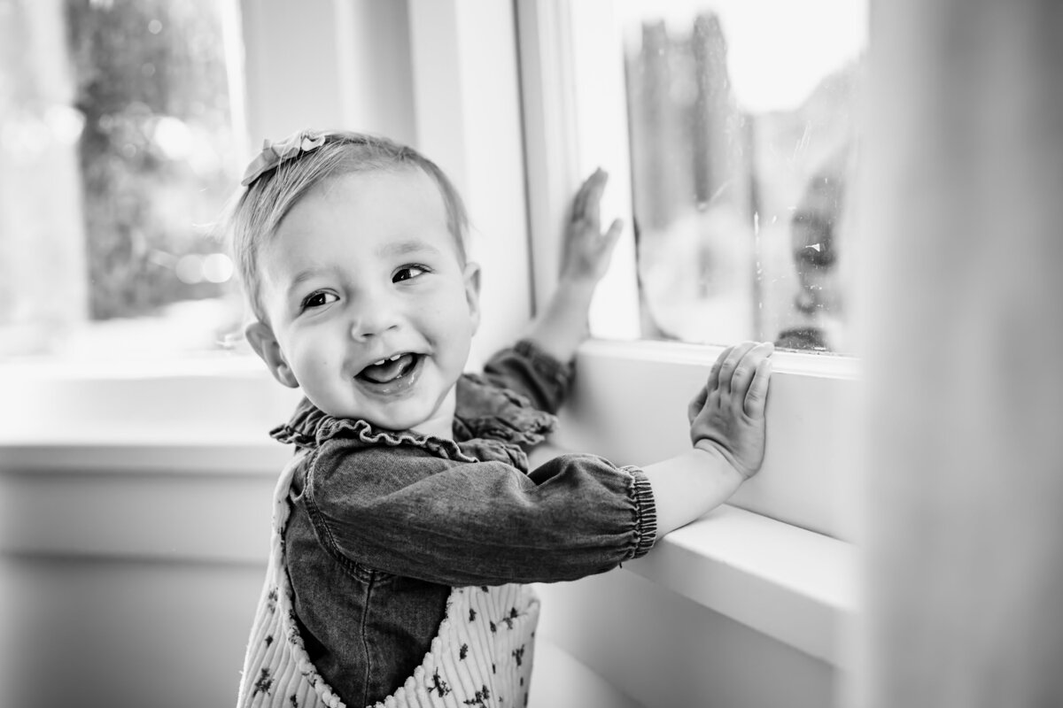bw-toddler-family-session
