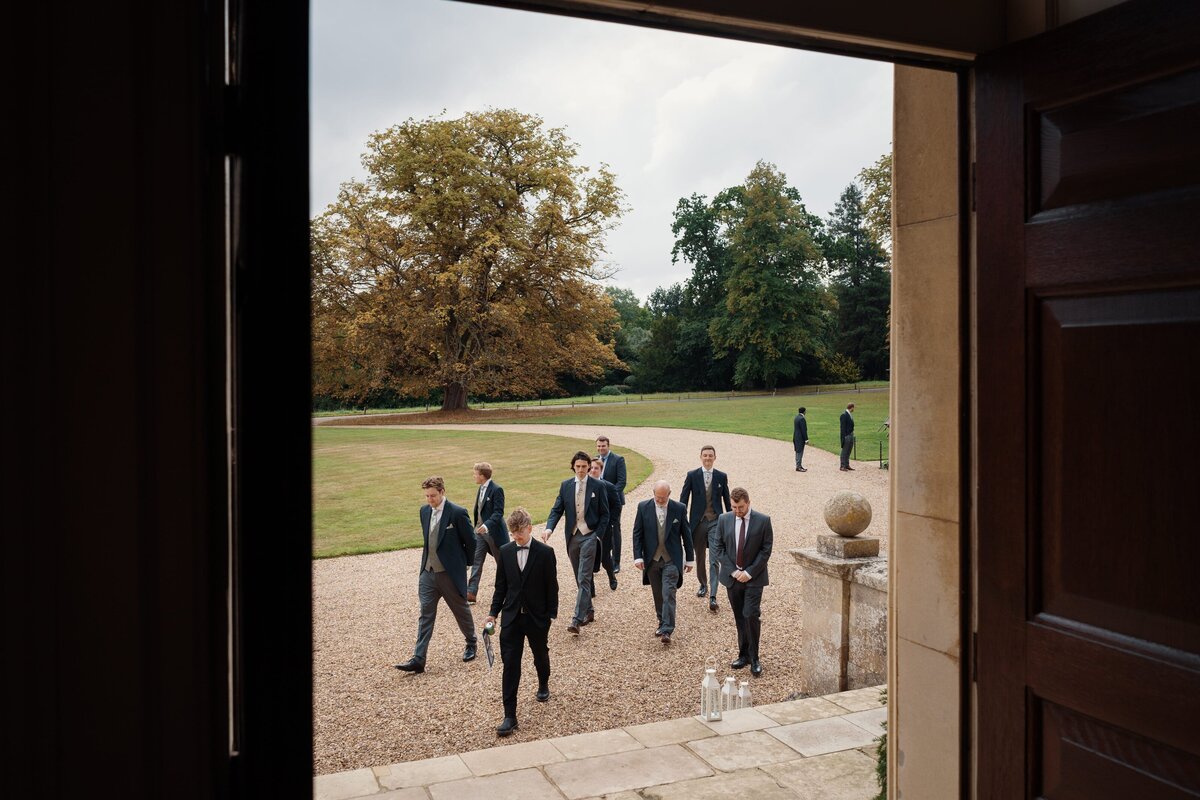 Kelmarsh-Hall-wedding-photos-1108