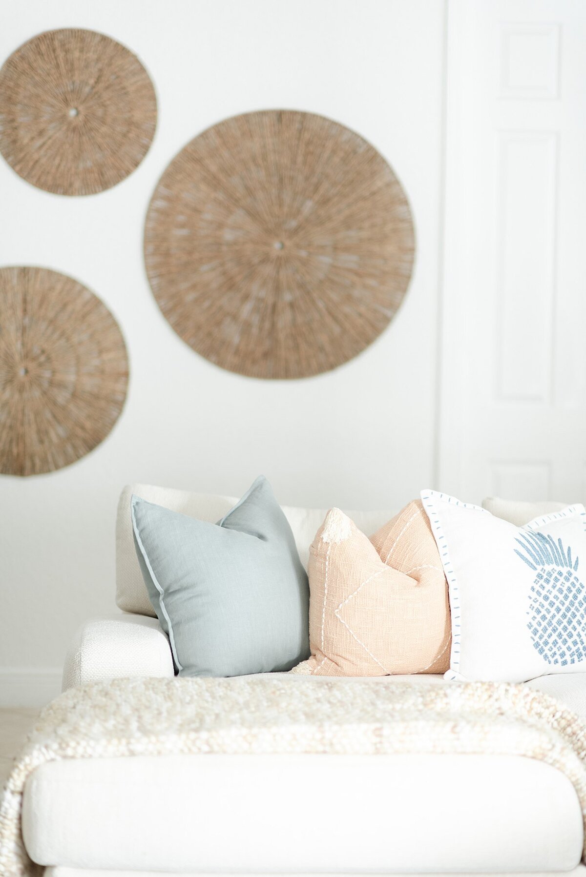 Island Home Interiors coastal living room throw pillows and sofa sectional Distance Design Lake Nona