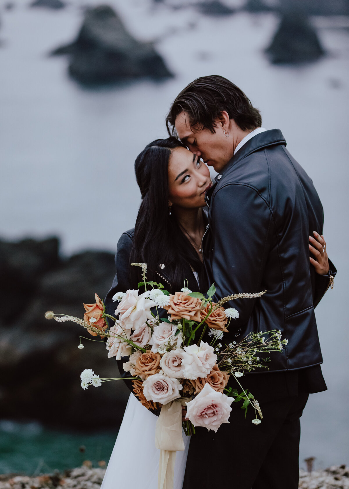 07312021_Chris+KaylaElopement_BodegaBayCA_AnjaJensenPhotography_162
