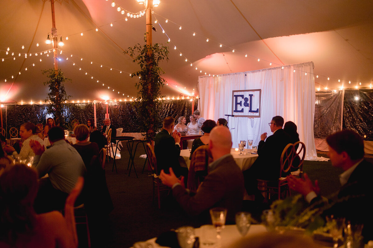 jonathan-edwards-winery-tented-wedding-pinspot-uplights