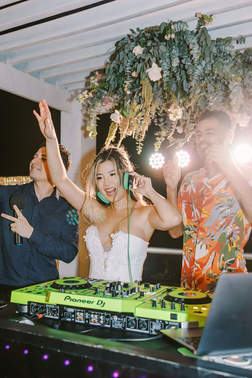 TheFiveBeachesHotelWedding-1545