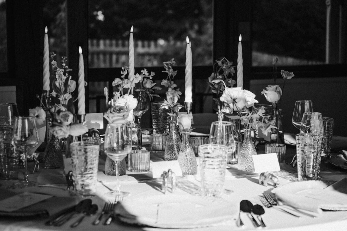 Chic, candid wedding photography in NYC