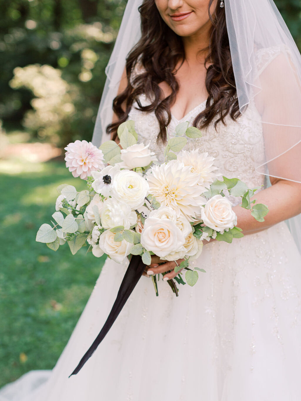 Kate Campbell Floral Fall Wedding Liriodendron Mansion by Molly Litchen11