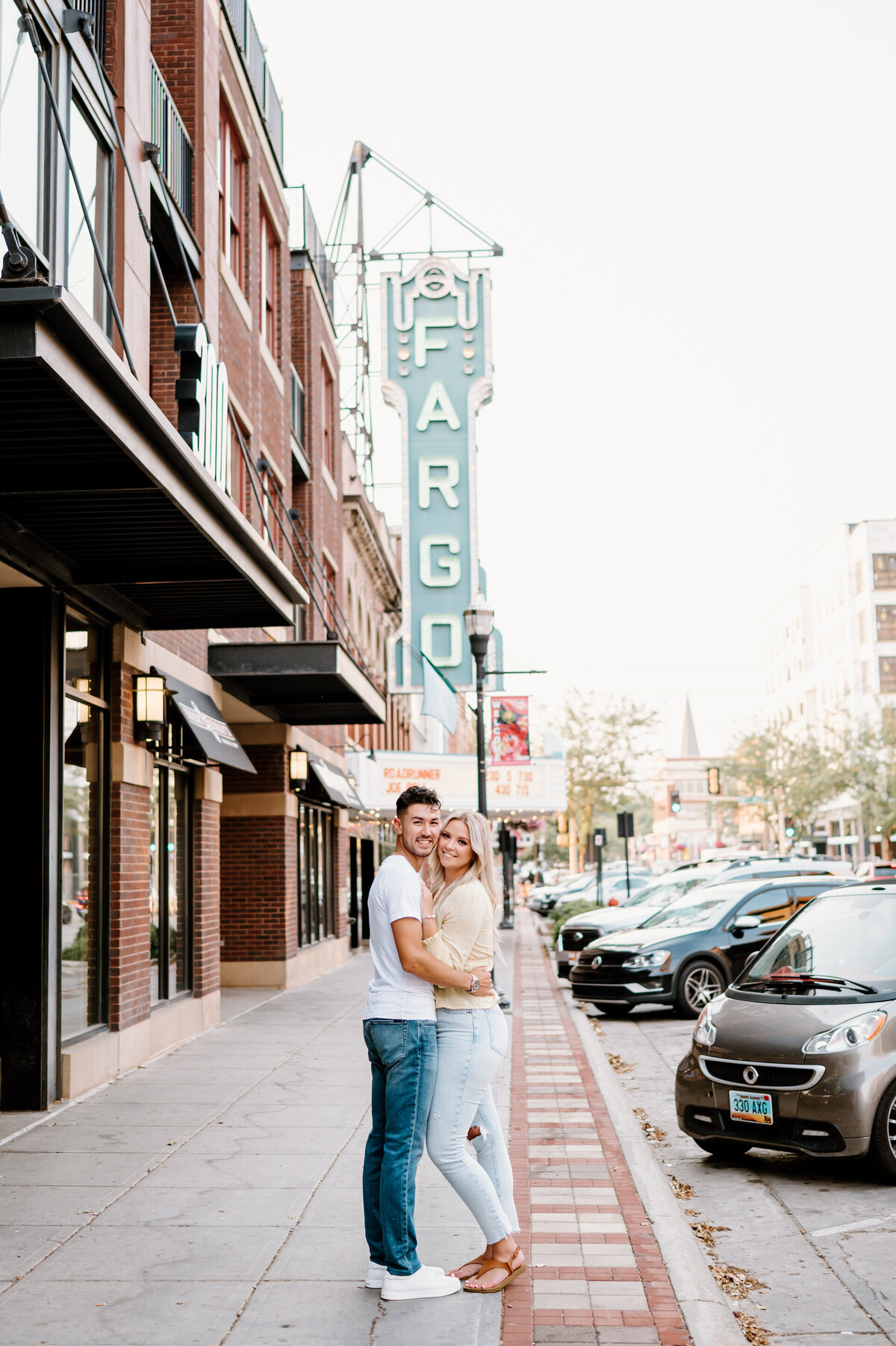 fargo-north-dakota-engagement-session-julianna-mb-photography-2