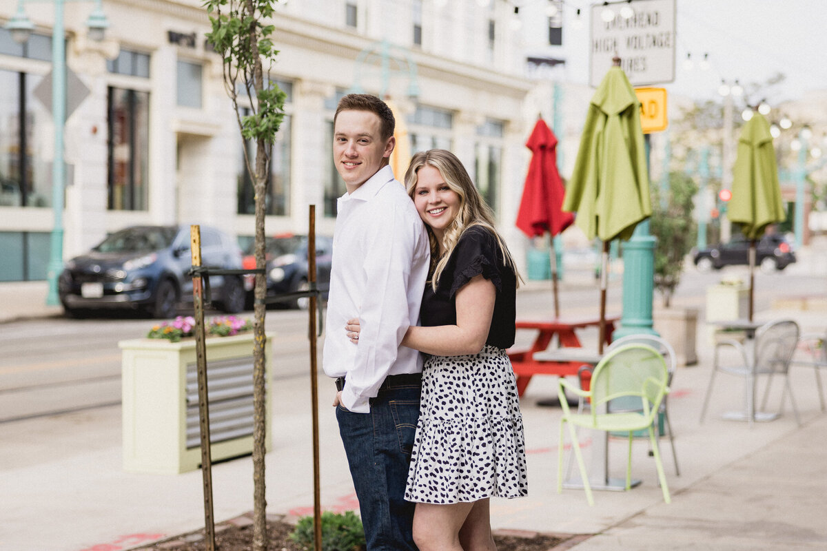 downtown-milwaukee-engagement-session-5