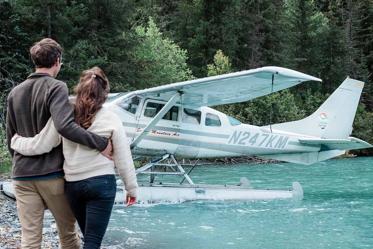 romantic-alaska-engagement-session-romantic-floatplane-trip-Soul-and-Sky-Weddings