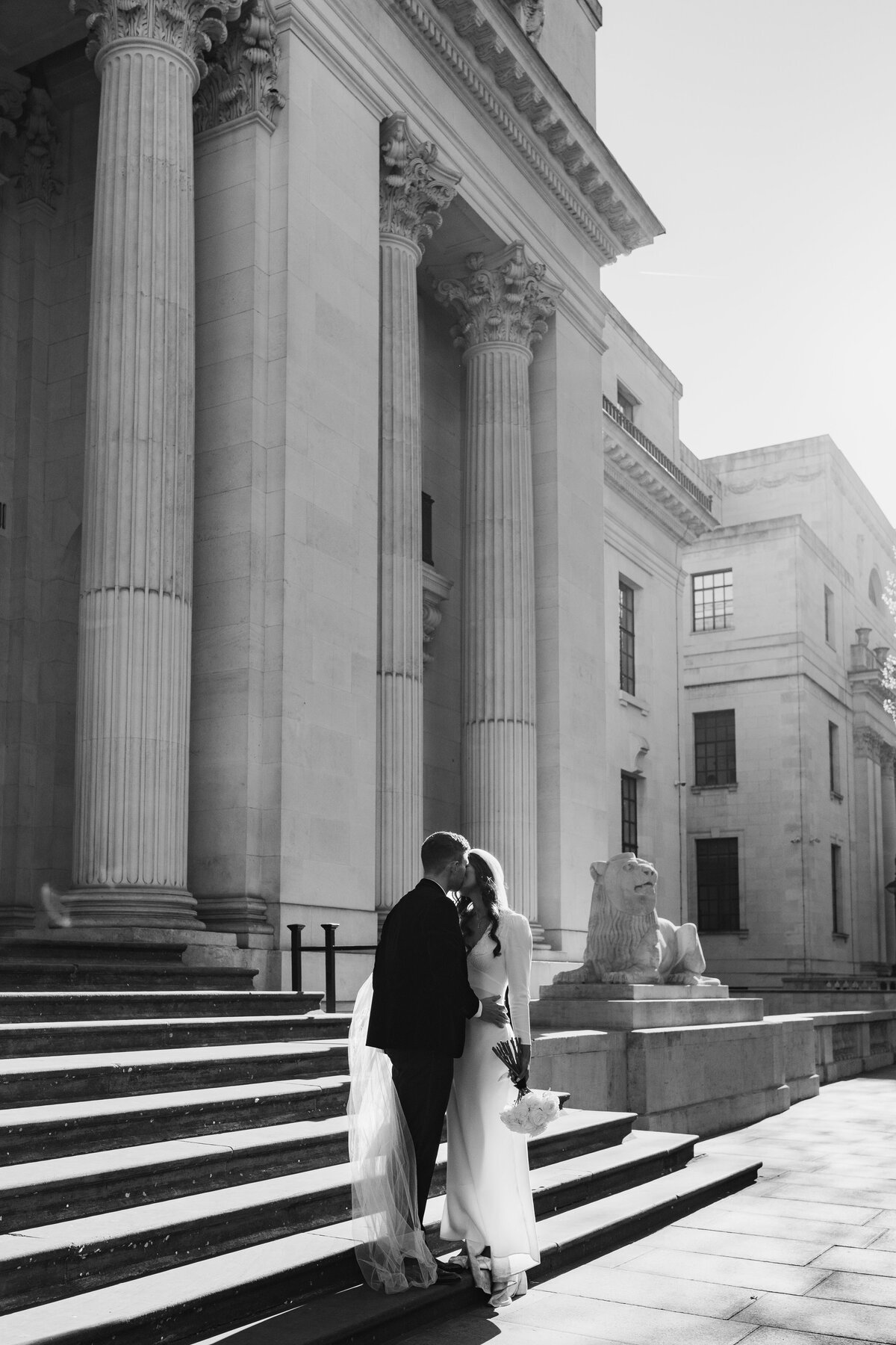 adorlee-weddings-079-editorial-couple-portraits-at-old-marylebone-town-hall-london
