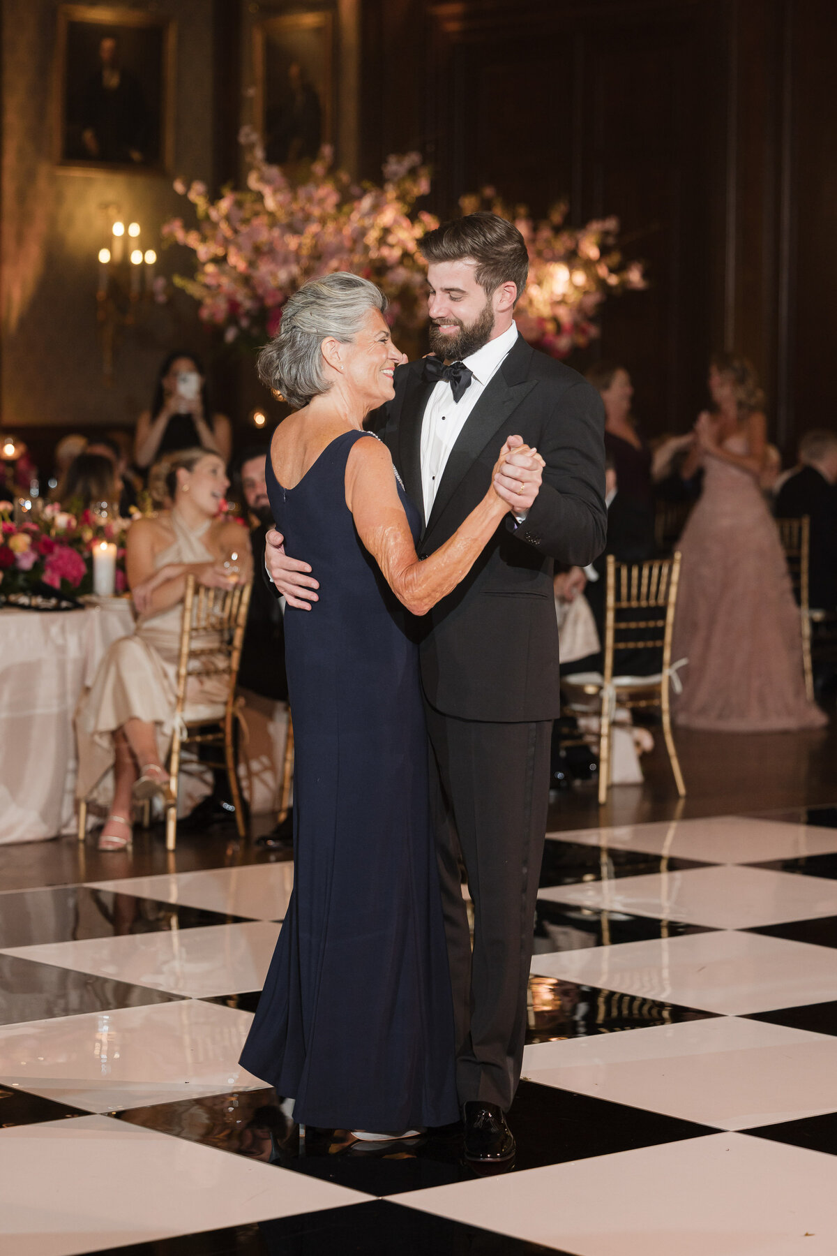 philadelphia-union-league-luxury-wedding-82