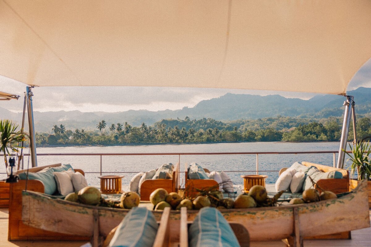 Luxury Yacht Charter Bali - Kudanil_JackJohns_LR_10_JJ_18165-Edit