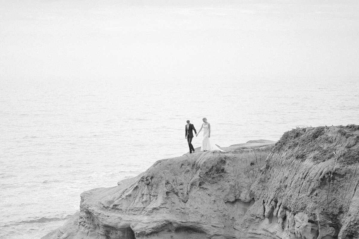 KMW-Rose-Bowman-sunset-cliffs-elopement-272