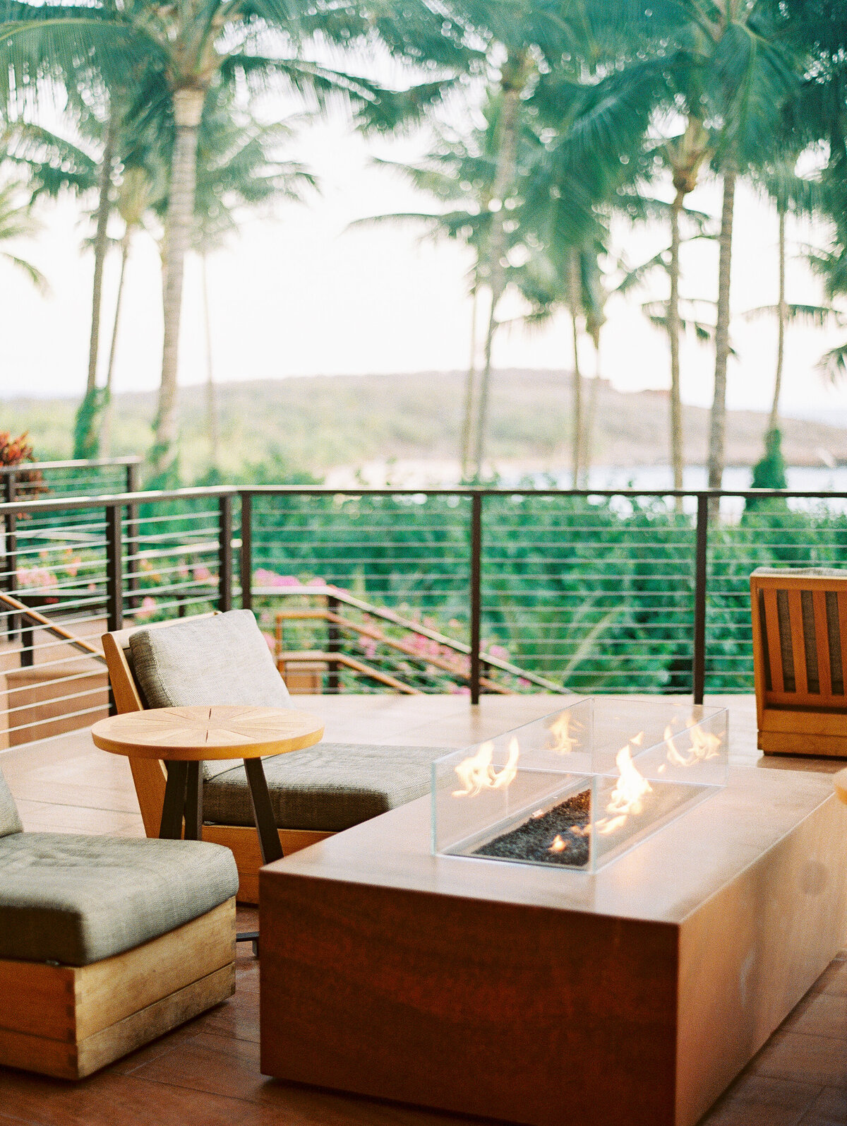 Four Seasons Lanai | Hawaii Wedding & Lifestyle Photography | Ashley Goodwin Photography