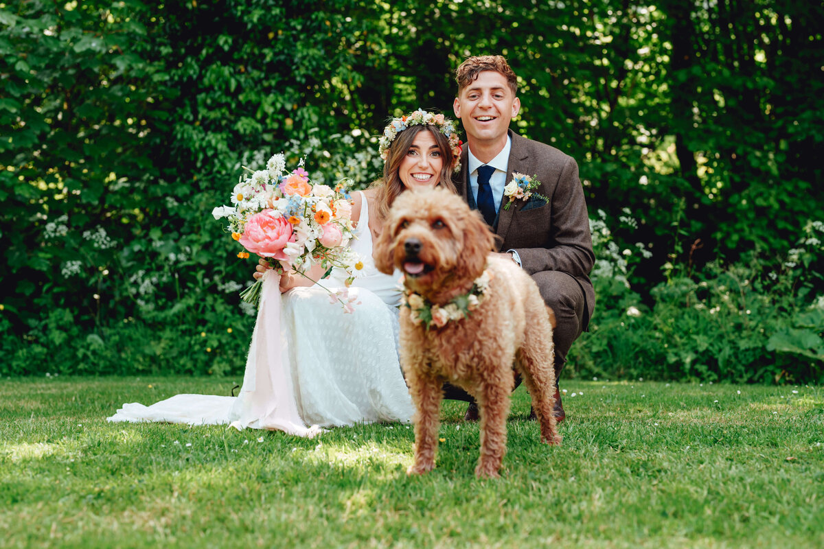 Issy-and-Bella-Floral-Design-Wedding-Florist-Herefordshire-Haybarn-House-J-L25