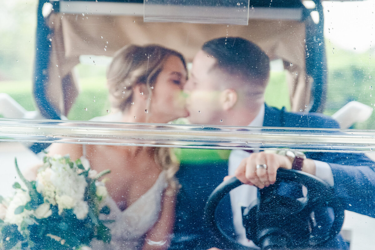bride-and-groom-on-a-golf-cart