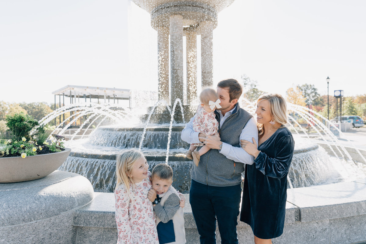 family-photos-in-downtown-cary-NC-4317
