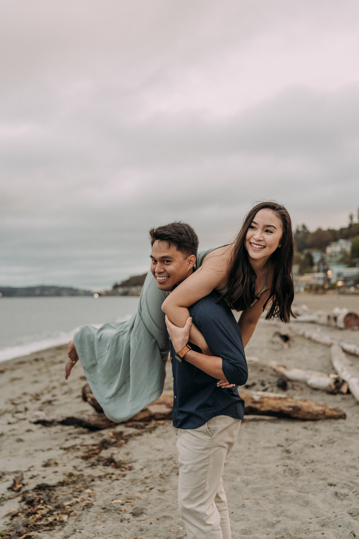 Joyce Li Photography Destination Wedding Elopement Engagement Lifestyle Portrait Photographer West Coast Seattle Washington California alkibeachengagement-17