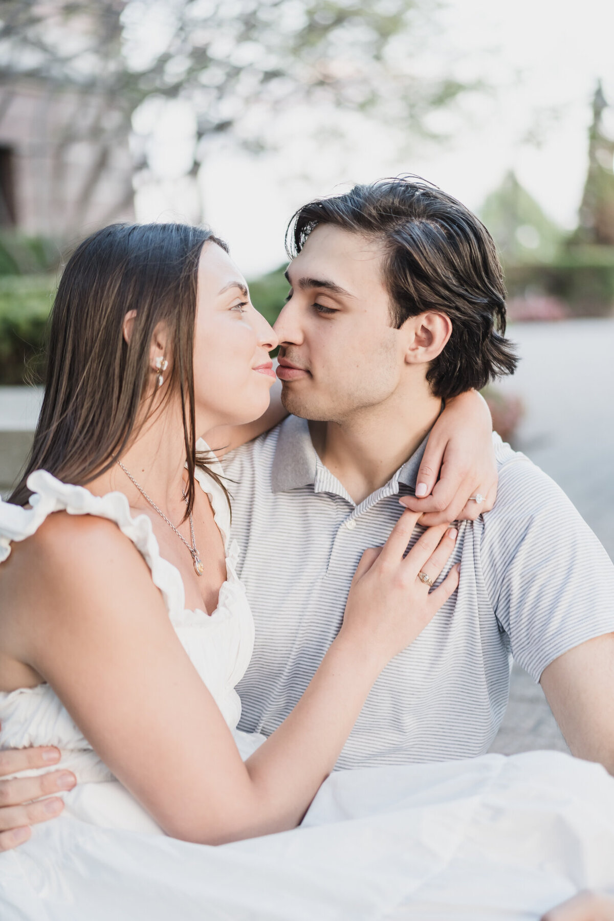 Chic-Detroit-Engagement-Session-Stylish-Natural-Photography9