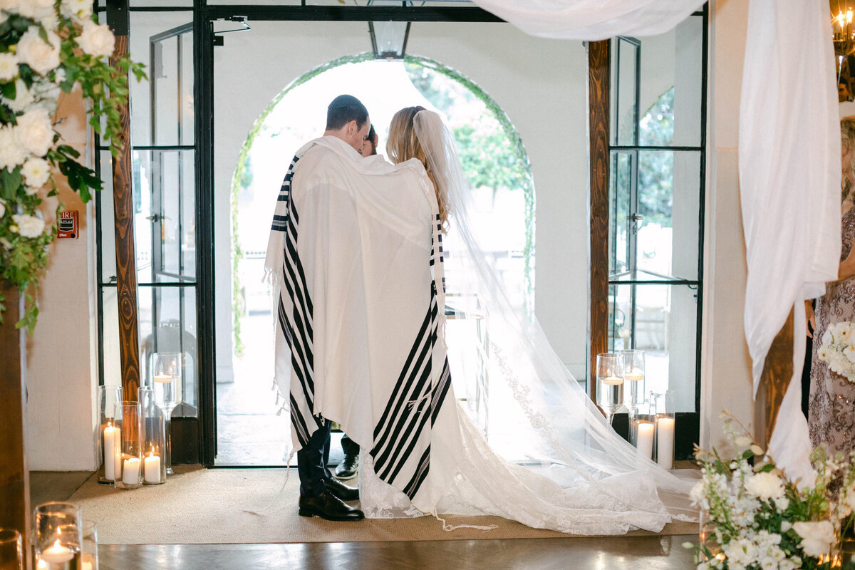 Amanda and Matt's luxury wedding at il Mercato